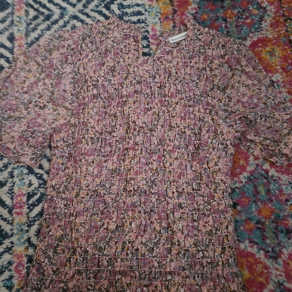 Fitted Crop Top - Picture 1 of 3